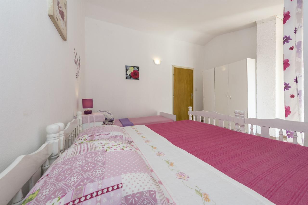 Apartments And Rooms Dragica 斯塔利格拉德-帕克利尼卡 外观 照片